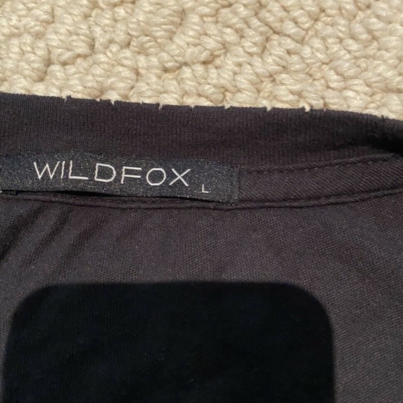 wildfox brand navaho distressed dark grey t-shirt - Picture 3 of 4